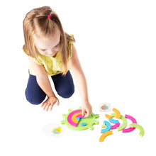 Load image into Gallery viewer, Bugzzle game
